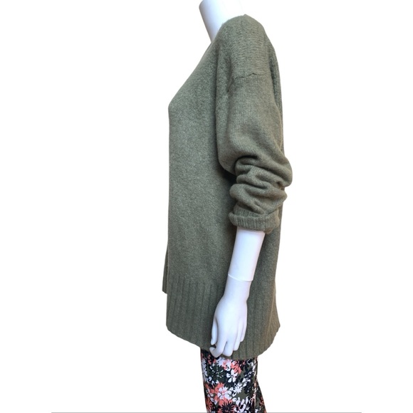 Zara Light Green Women’s Oversized Crewneck Sweater, NWOT, S - Picture 3 of 10